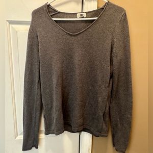 Old navy sweater